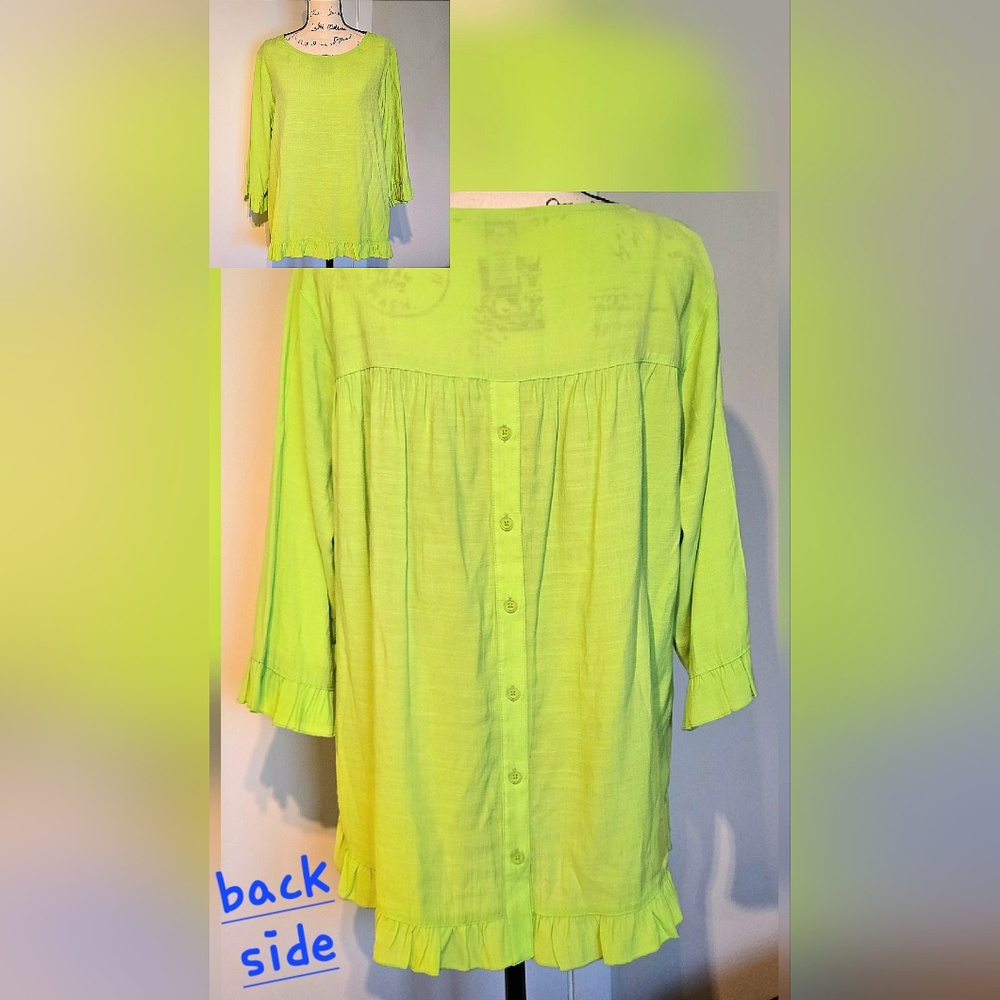 NWT Button Back Tunic, Ruffle Hemline 3/4 Sleeves Sour Apple Green by Multiples